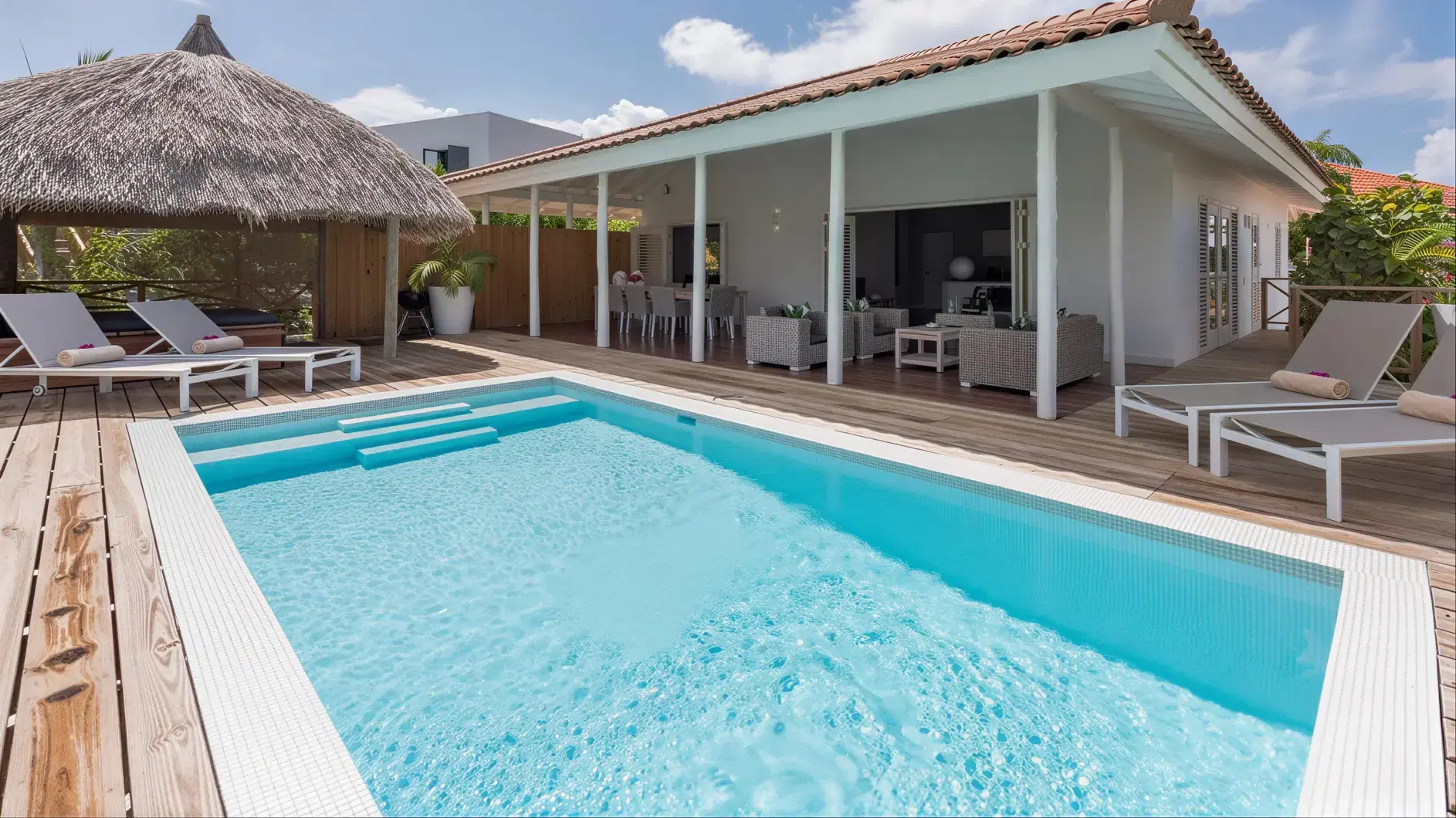 Villa Vidalou Curaçao met zwembad en palapa